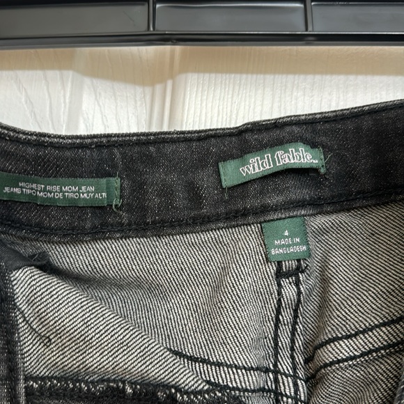 Wild fable mom jeans - Picture 3 of 5